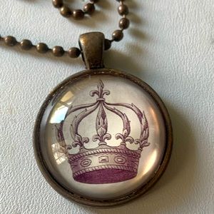 Crown necklace